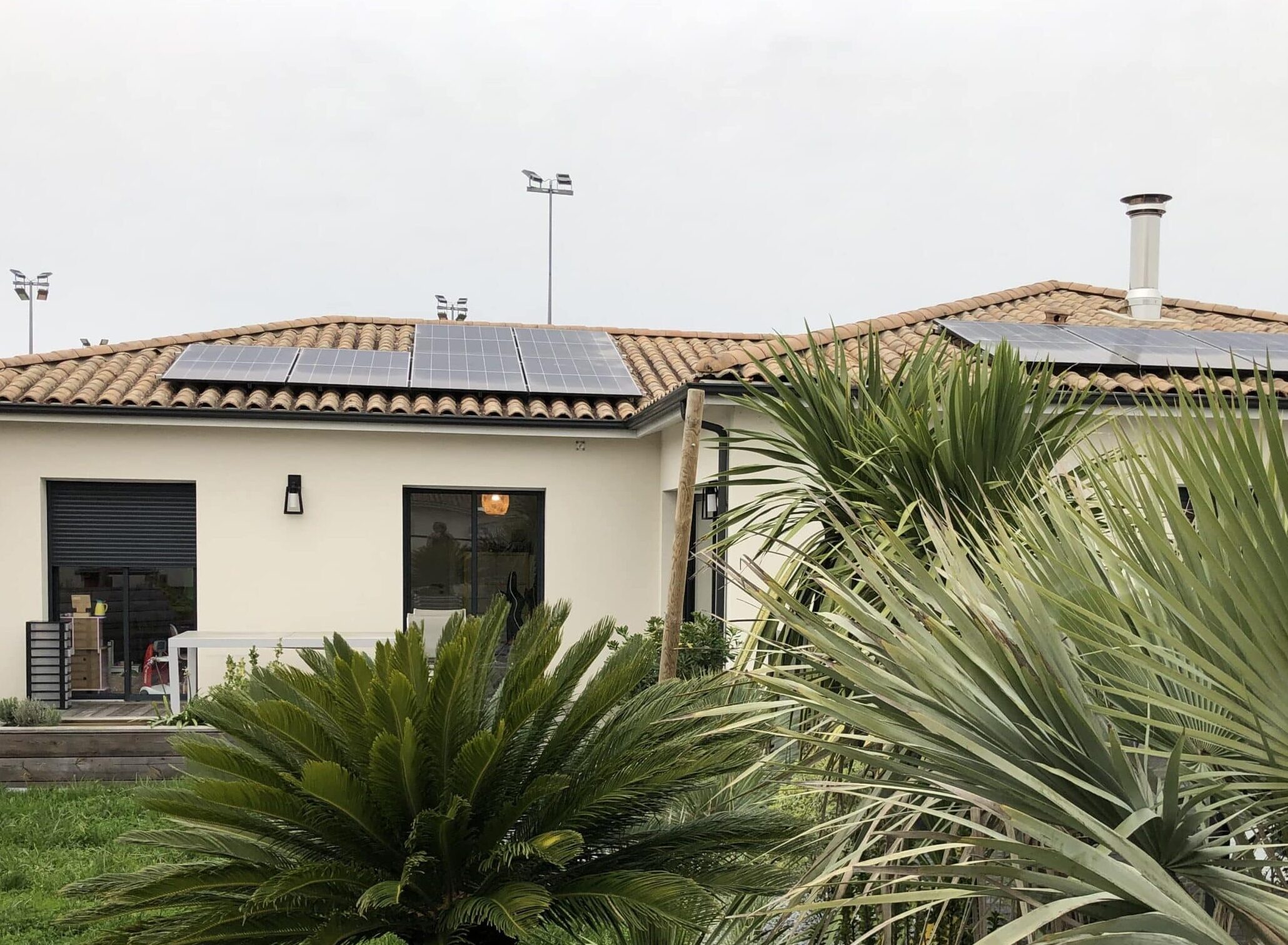 Installation de panneaux solaire par Solanov à Sadirac, Nouvelle Aquitaine, France