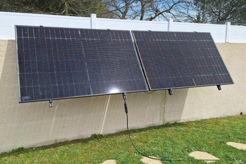 Installation murale du kit solaire