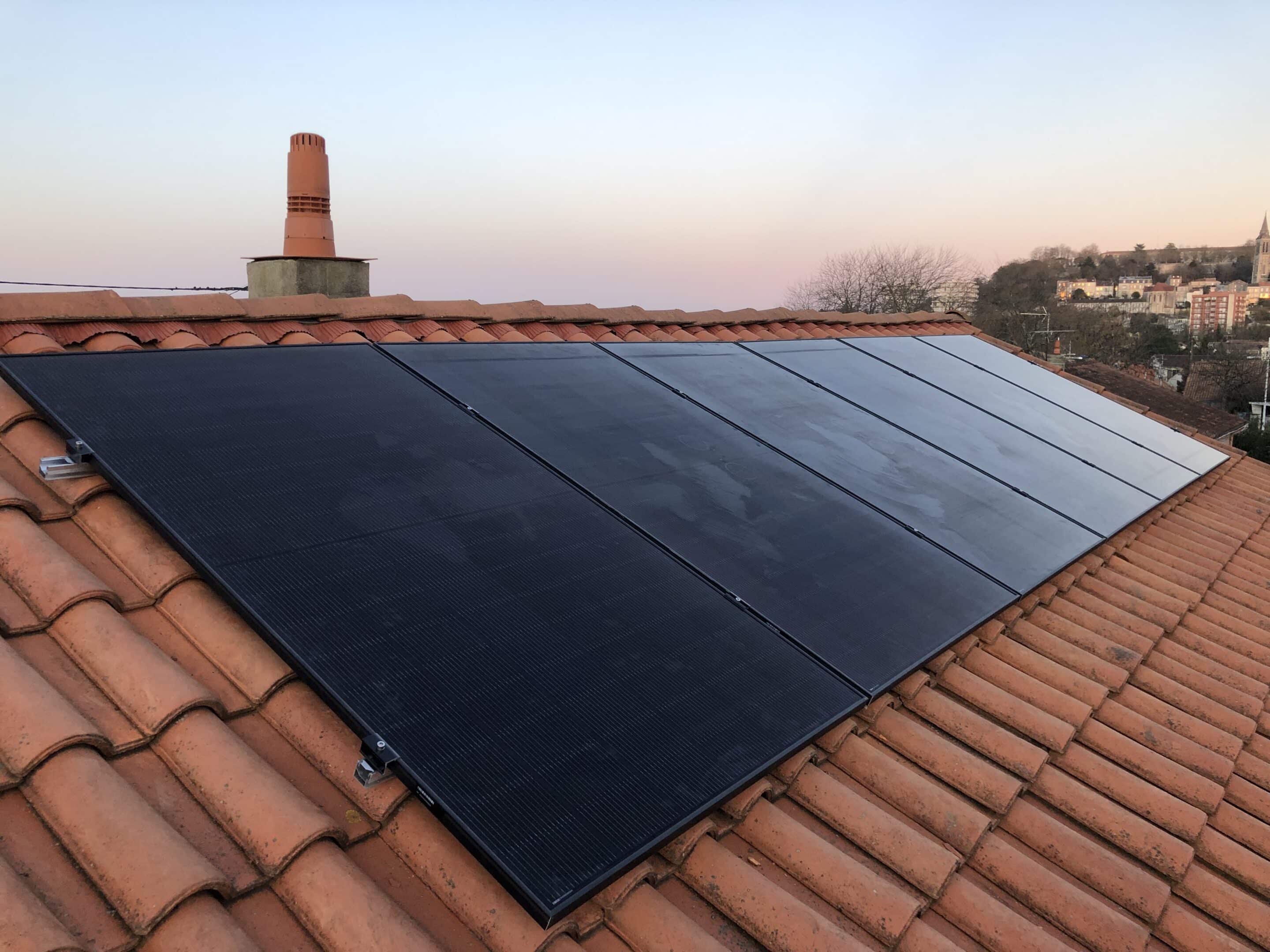 Installation de 6 panneaux solaires par Solanov à Angoulême
